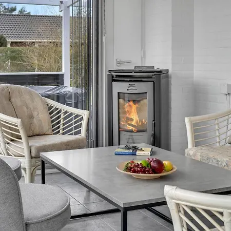 3 Bedroom Cozy In Holiday home *